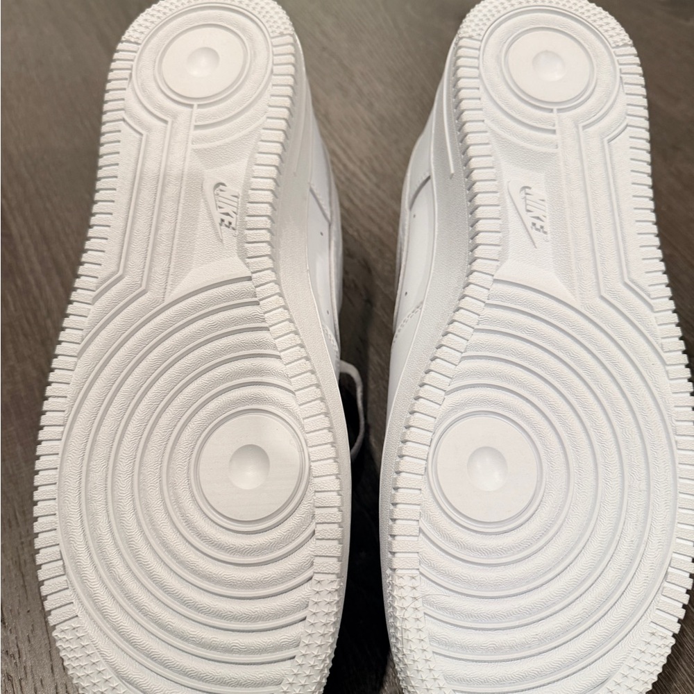 Nike Air Force One’s White Sneakers with Black Snake Pattern - Picture 4 of 4